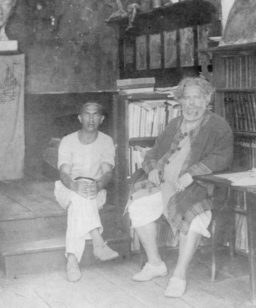 27) М. С. Альтман и М. А. Волошин в мастерской. Коктебель. 1929.jpg